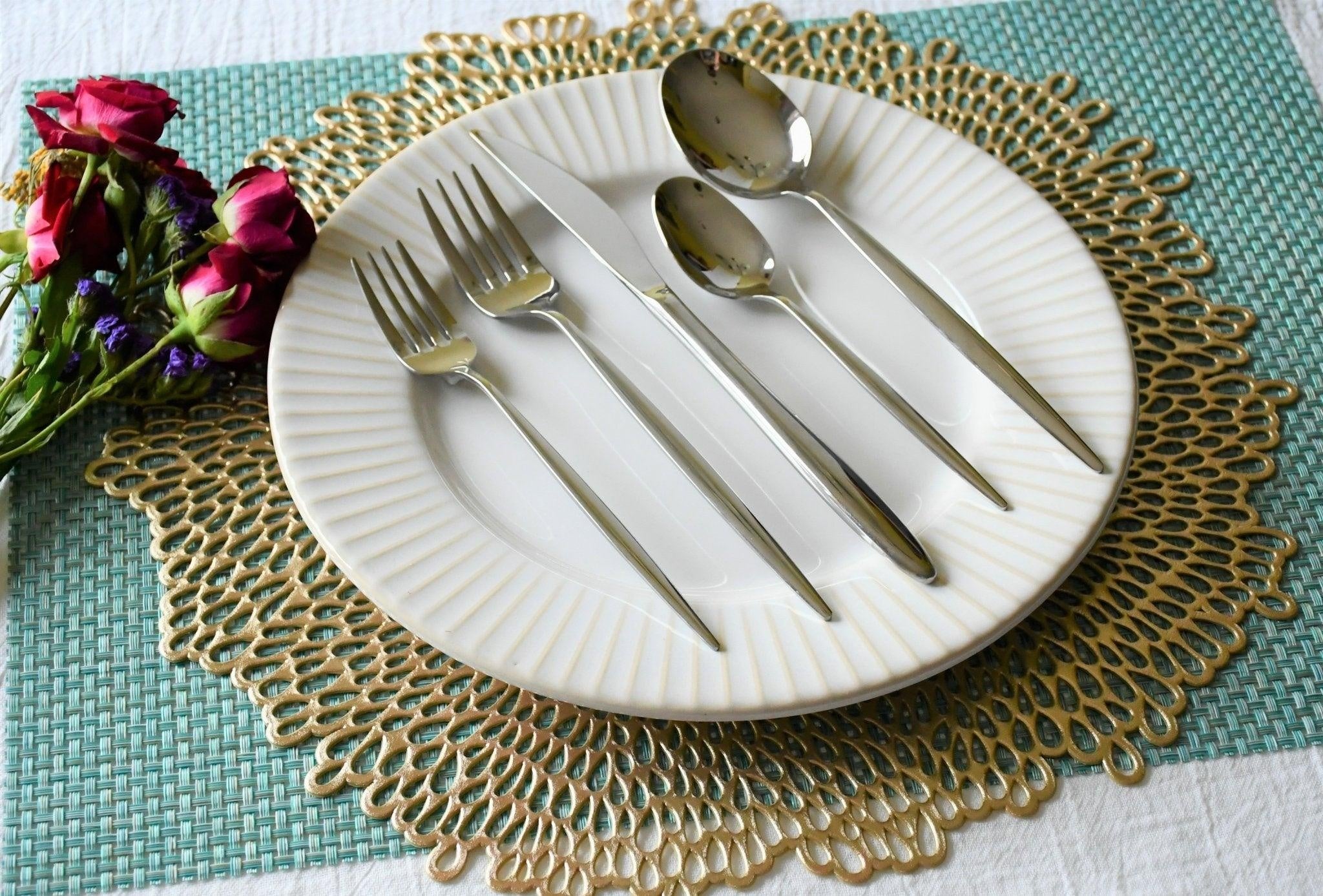 Lorena 20-Piece Stainless Steel Silverware Flatware Cutlery Set, Service for 4, Eclipse